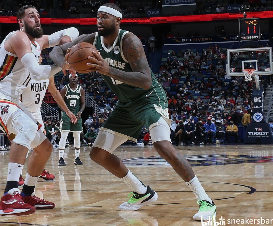 两位年轻锋 两位年轻锋