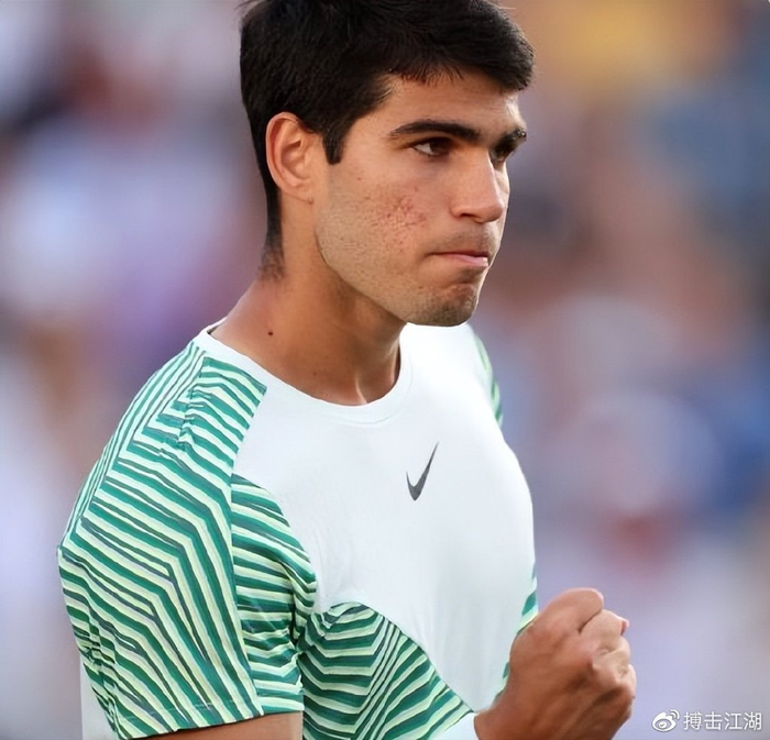 数球迷的热 数球迷的热